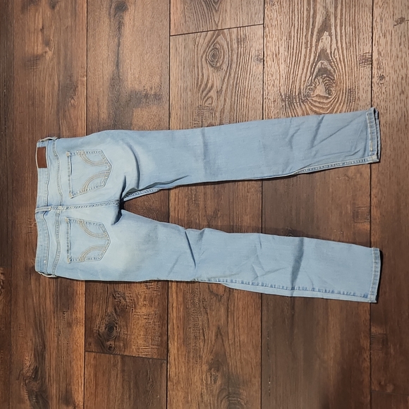 Hollister Distressed Legging Jeans - Picture 7 of 13
